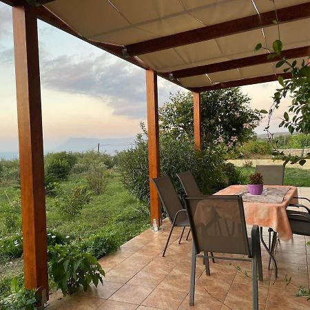 Вилла Chrissi'S House With Garden And Sea View Zerviana Киссамос Экстерьер фото