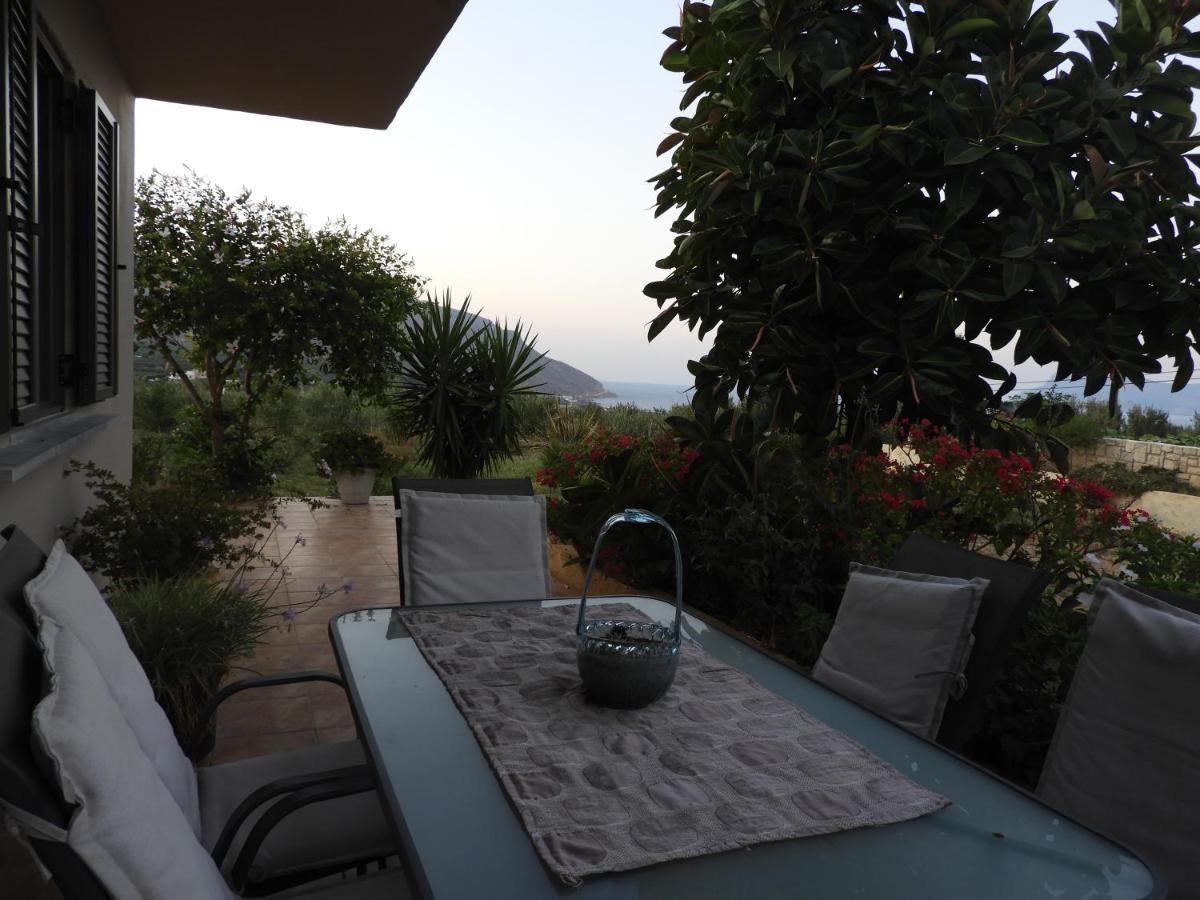 Вилла Chrissi'S House With Garden And Sea View Zerviana Киссамос Экстерьер фото