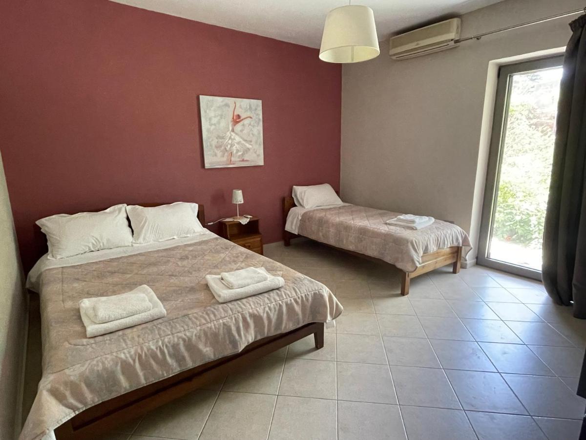 Вилла Chrissi'S House With Garden And Sea View Zerviana Киссамос Экстерьер фото