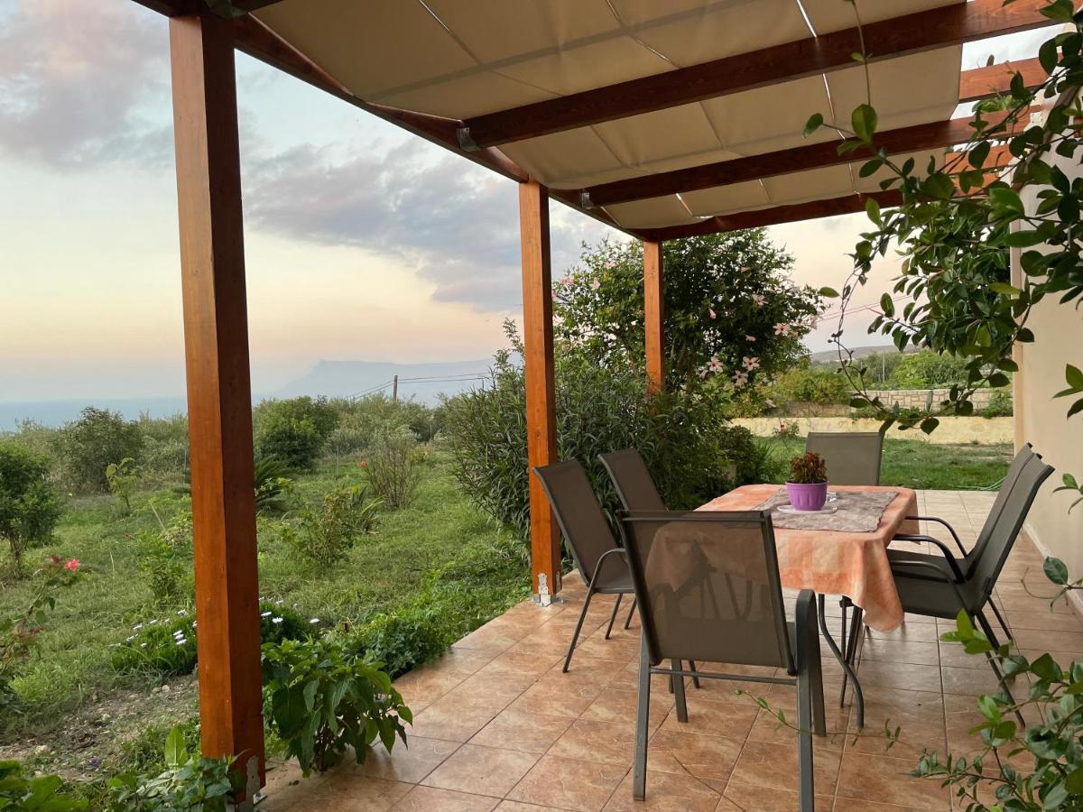 Вилла Chrissi'S House With Garden And Sea View Zerviana Киссамос Экстерьер фото