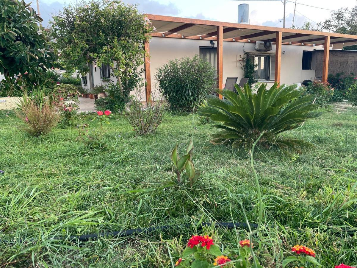 Вилла Chrissi'S House With Garden And Sea View Zerviana Киссамос Экстерьер фото